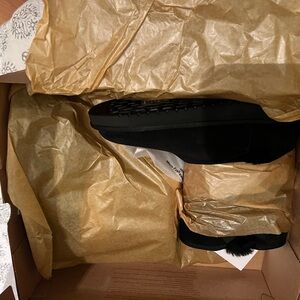 Koolaburra by Ugg Black Victoria Short Boots